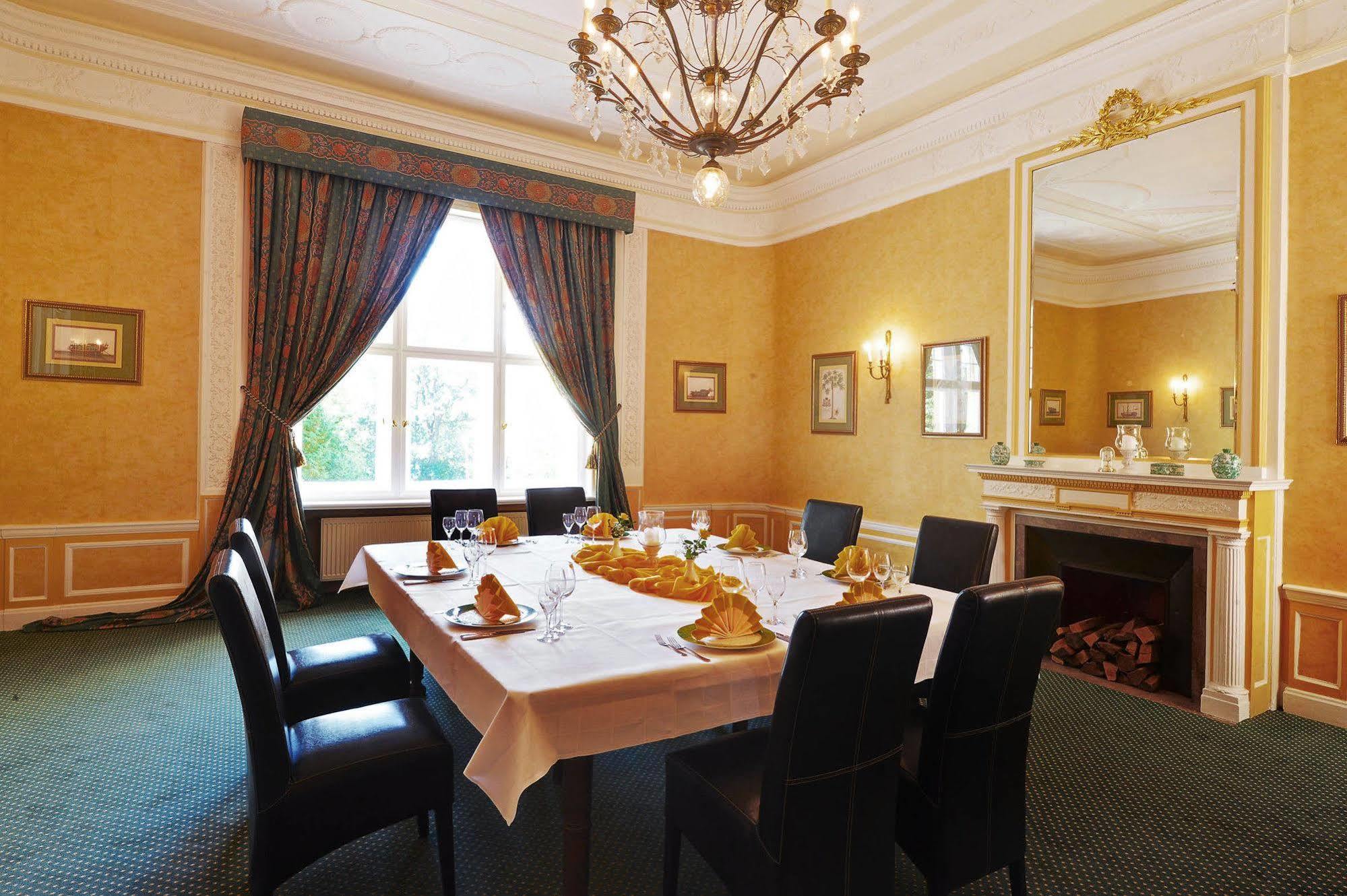 Schlosshotel Villa Westerberge Aschersleben Eksteriør bilde